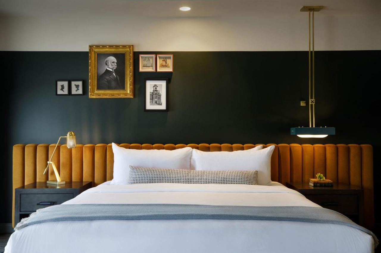 Cyrus Hotel, Topeka, A Tribute Portfolio Hotel Εξωτερικό φωτογραφία